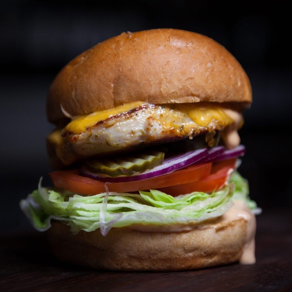 CHICKEN BURGER &amp; Chips. Delivery up to 5km from Sandymount Green for € 2.5